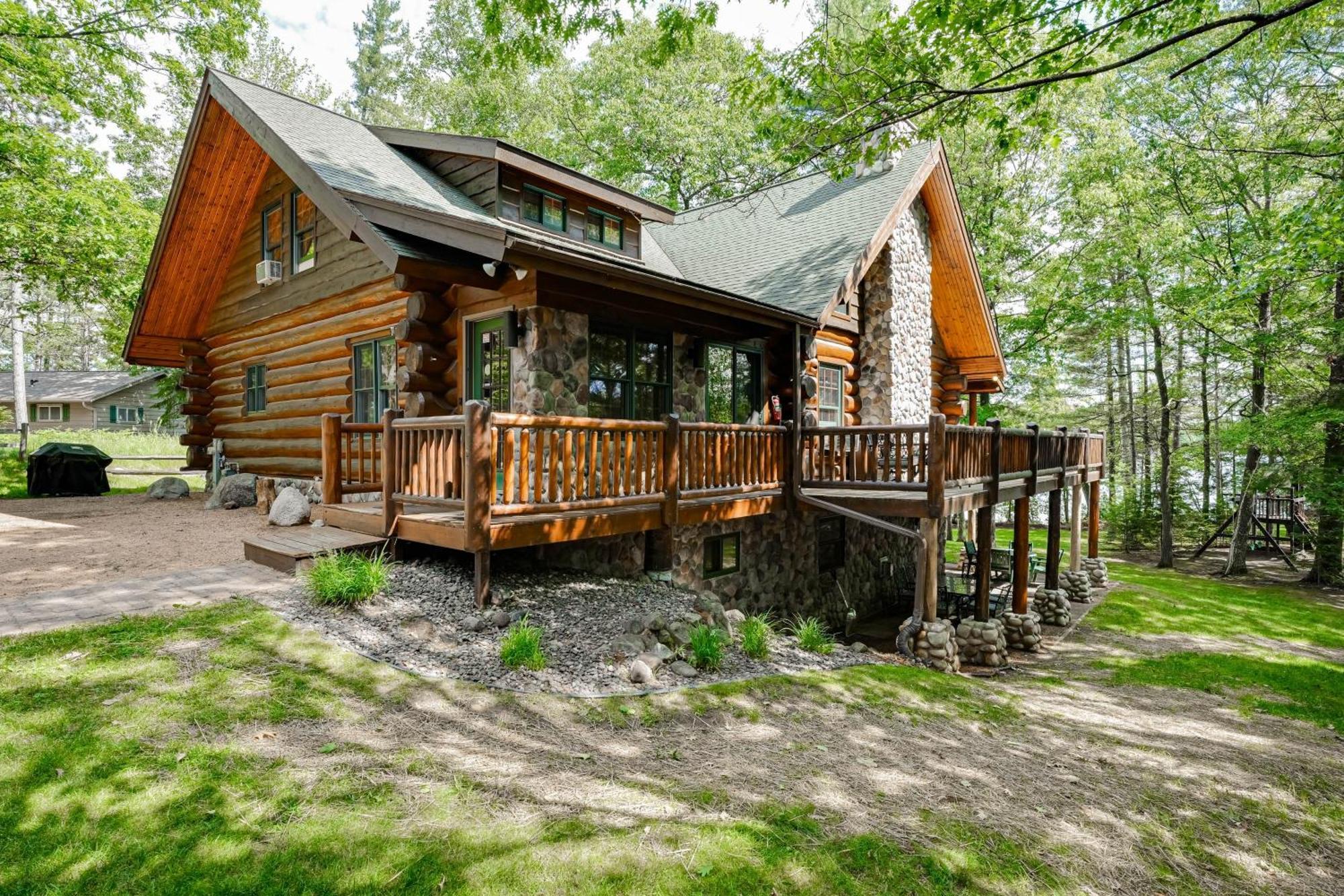 Island View Lodge Игл-Ривер Экстерьер фото